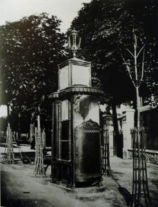 Public Urinal Paris 1830-1848