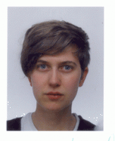 4_molly-one-passport-photo-ch.gif